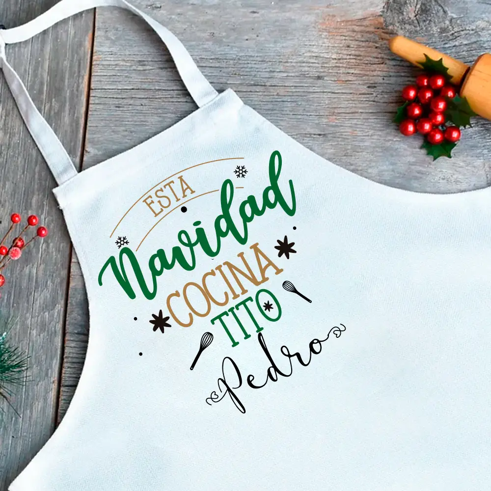 Delantal personalizado “Esta Navidad cocina el abuelo” con caja regalo 🎄 - Imagen 2